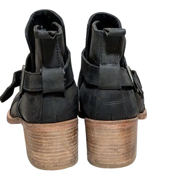 Free People black washed pointed toe double strap ankle bootie size 38.5 - Picture 6 of 10